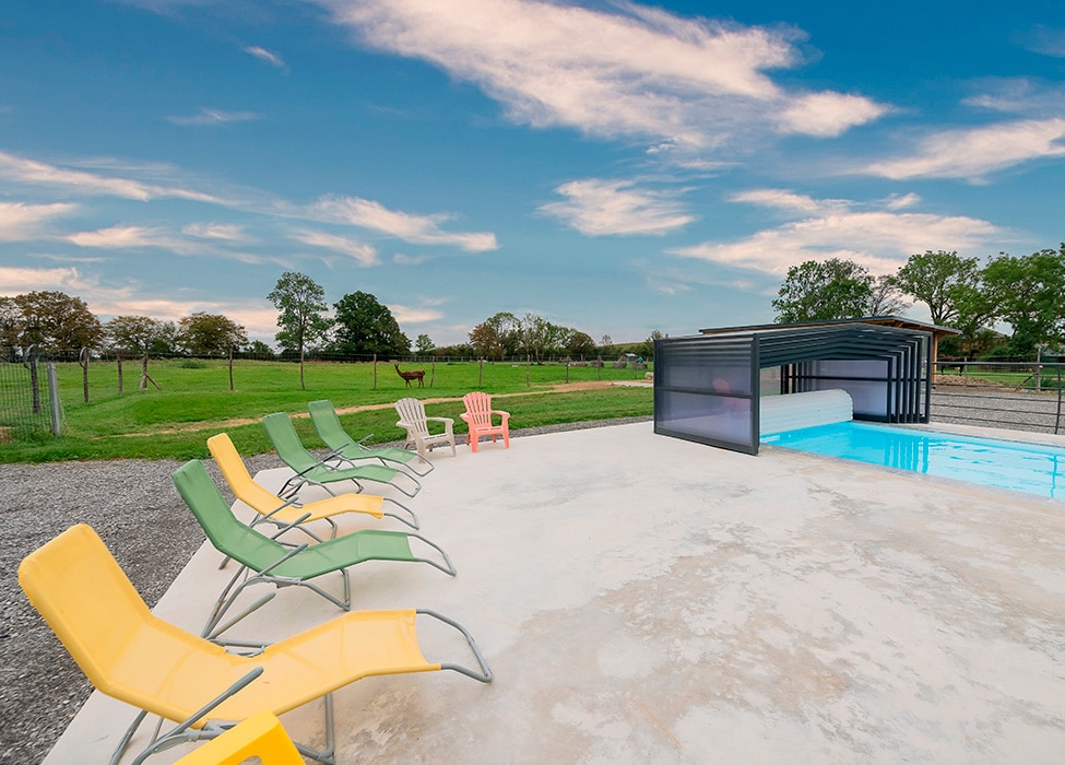 Grande piscine privée - Gite le Relais de Poste